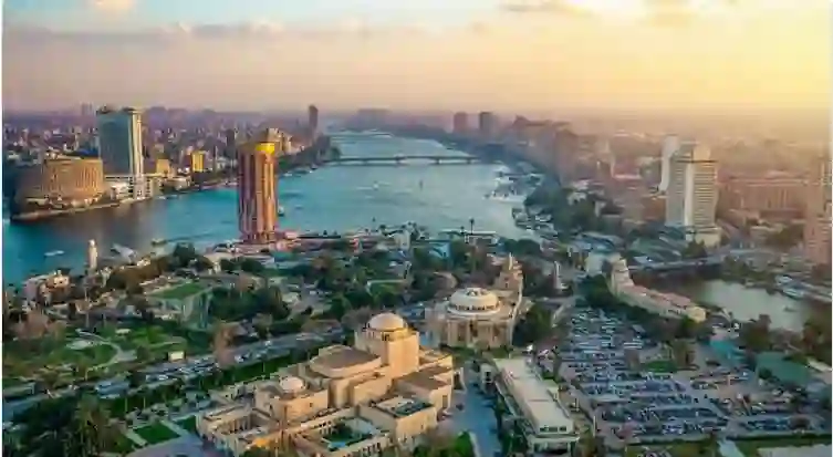 السعوديون يتزحمون على مطارات المملكة نحو 4 جهات لقضاء إجازة اليوم الوطني 95